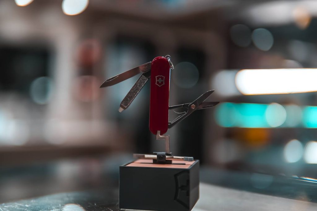 Canivete Victorinox Classic SD, 7F, Vermelho, Linha Color Style
